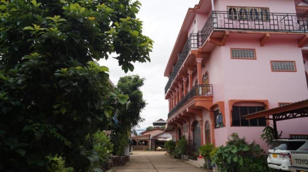 Phou Ang Kham 2 Hotel Vang Vieng Exterior photo