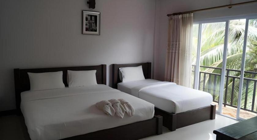 Phou Ang Kham 2 Hotel Vang Vieng Exterior photo